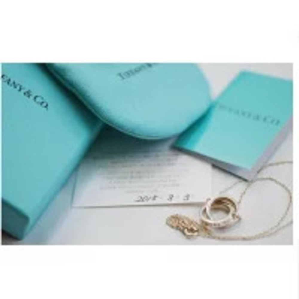 sparkling Tiffany Co sterling silver Interlocking Circle pendant Silver